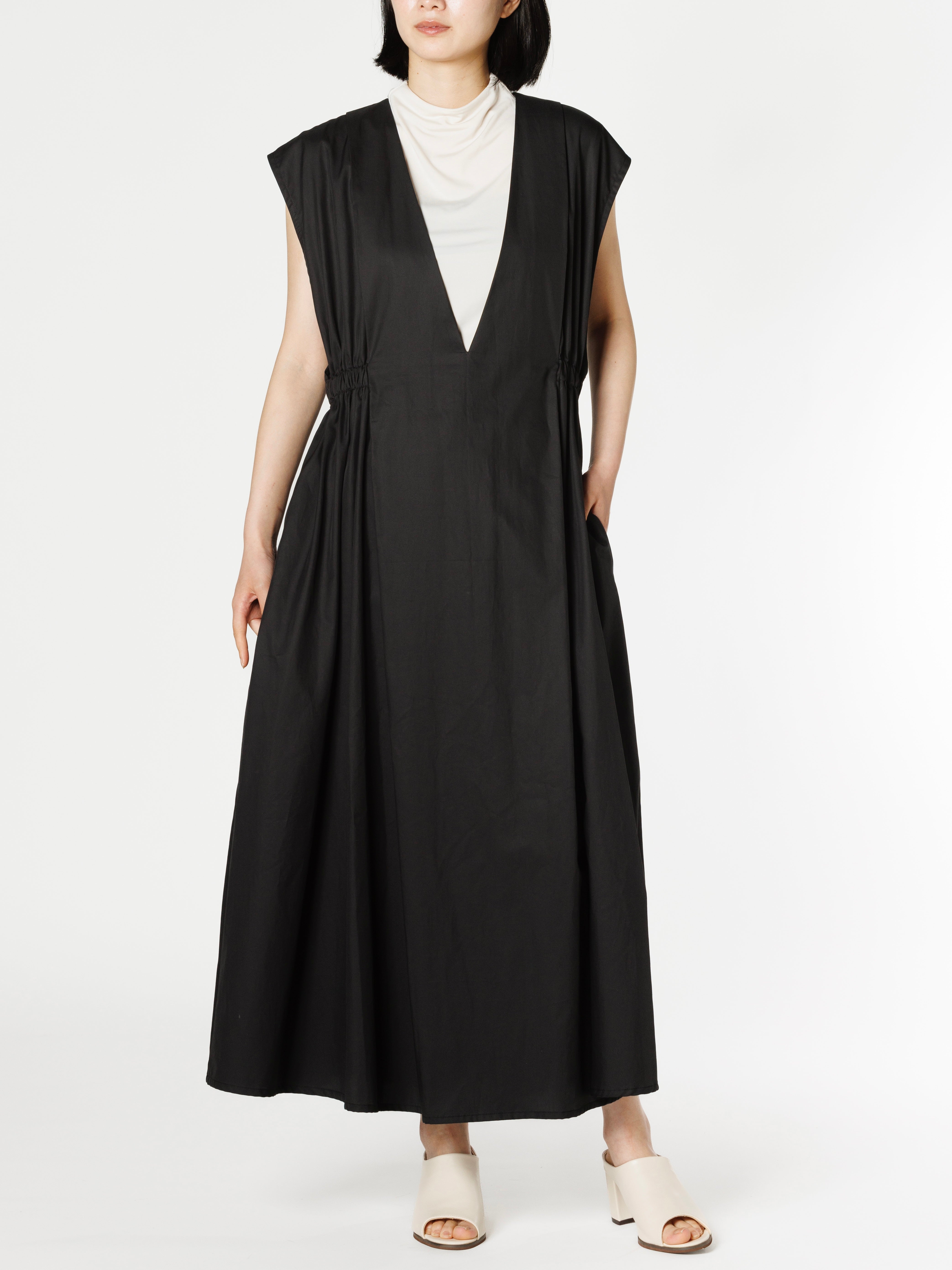 200/2 cotton V-cut dress